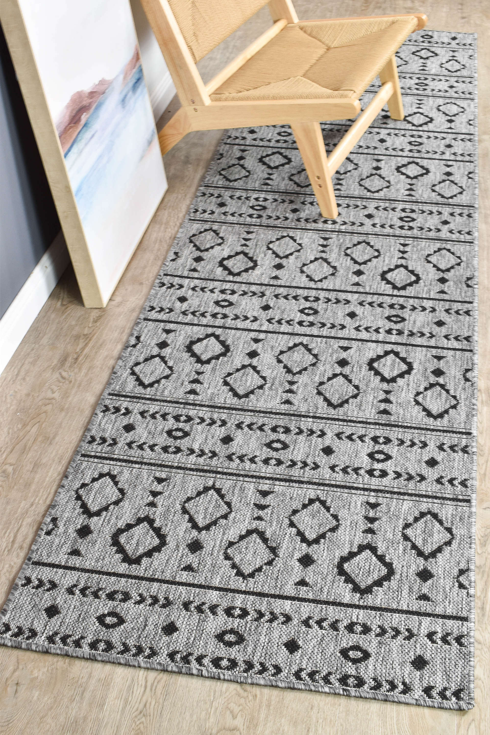 Affordable Alaska Runner Rug in Dark Grey for Indoor & Outdoor Use