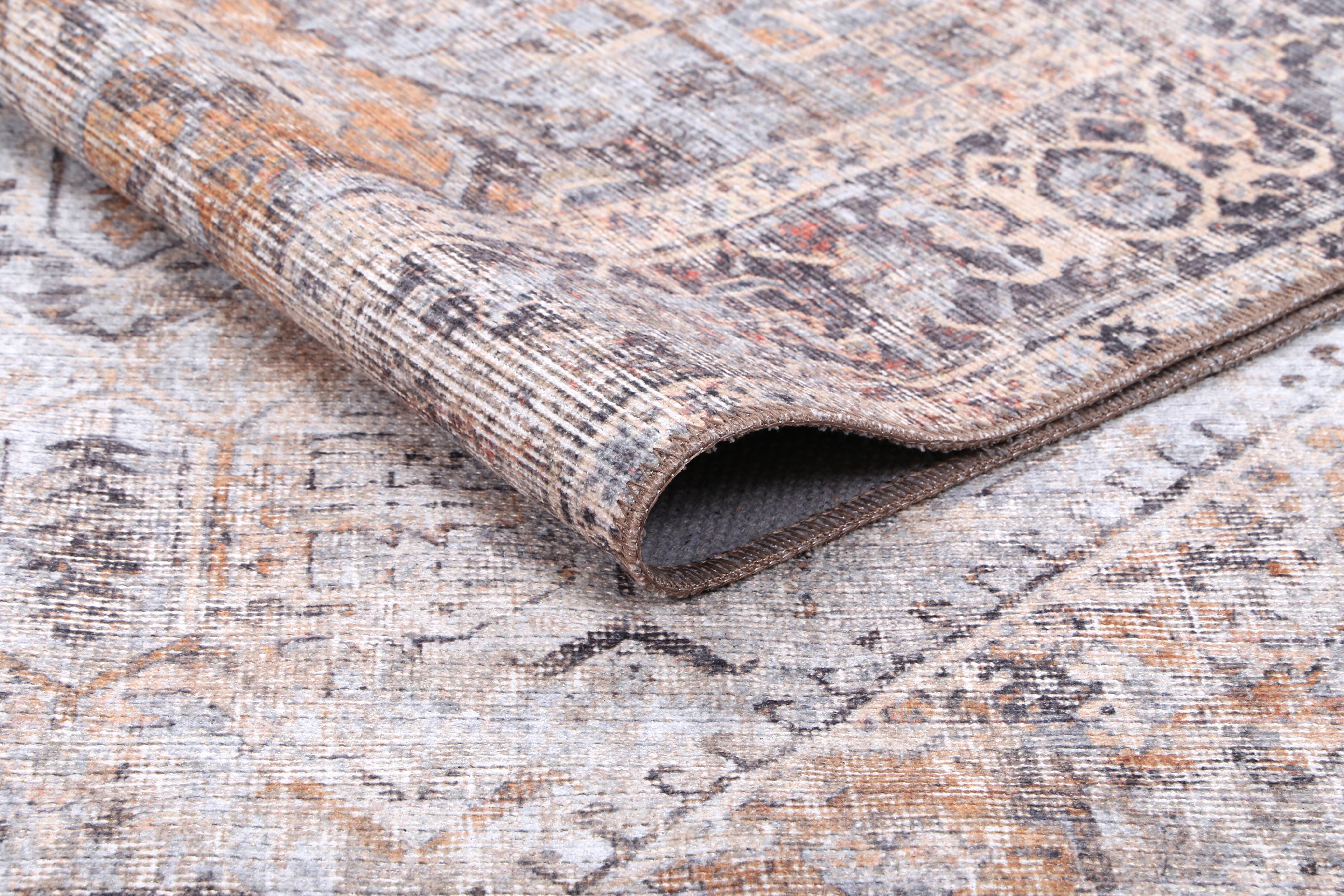 Machine Washable Heritage Mei Rug for Busy Families