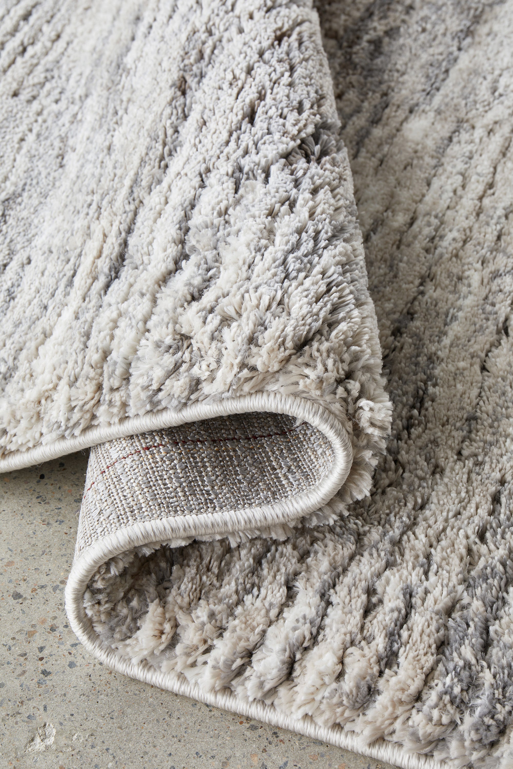Himali Fin Luxury Steel Shag Rug with Unique Textured Effect