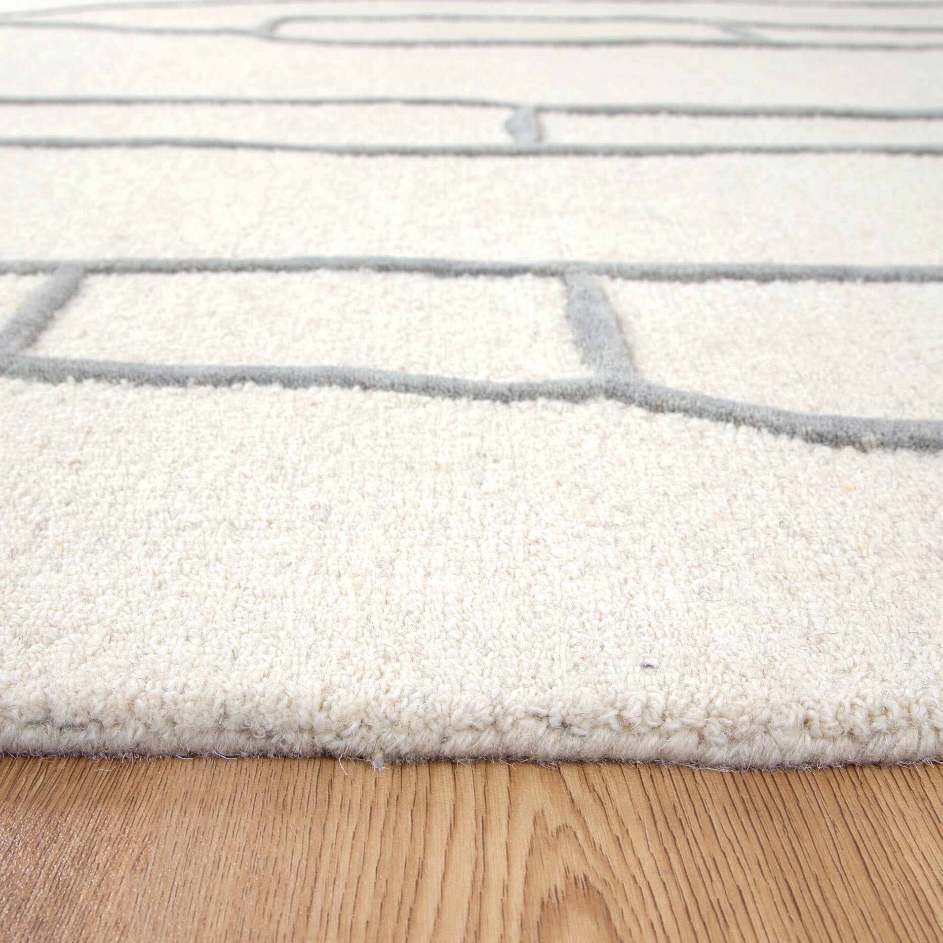 Les Nomades Souk Grey Wool Rug with Earthy Sophistication
