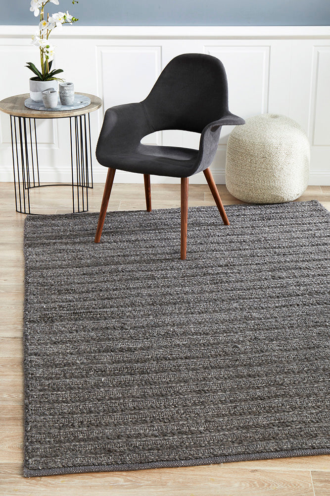 Soft and Plush Harvest 801 Charcoal Hand-Woven Wool Viscose Rug