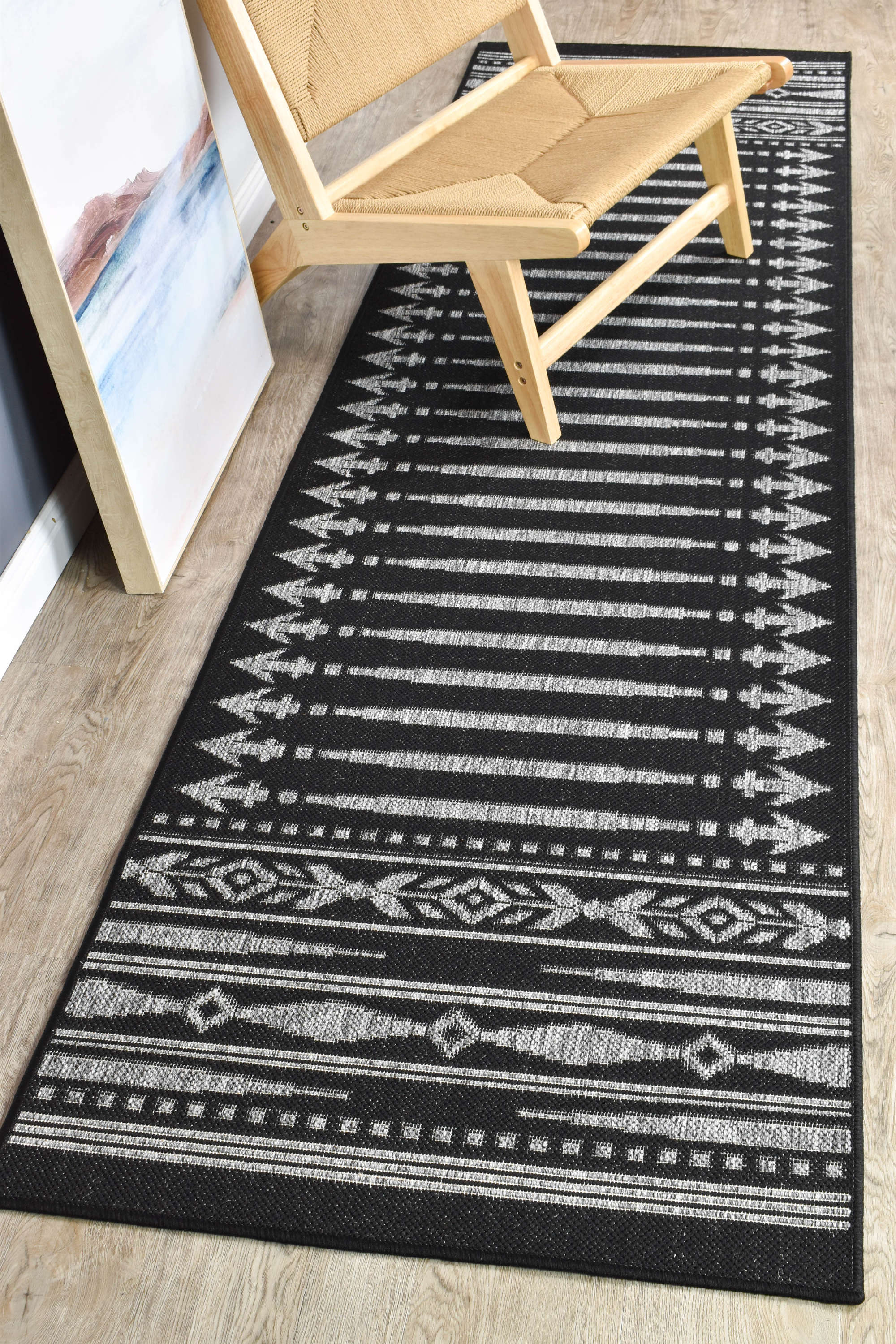 Affordable Alaska Runner Rug in Dark Grey - Ideal for Indoors and Outdoors