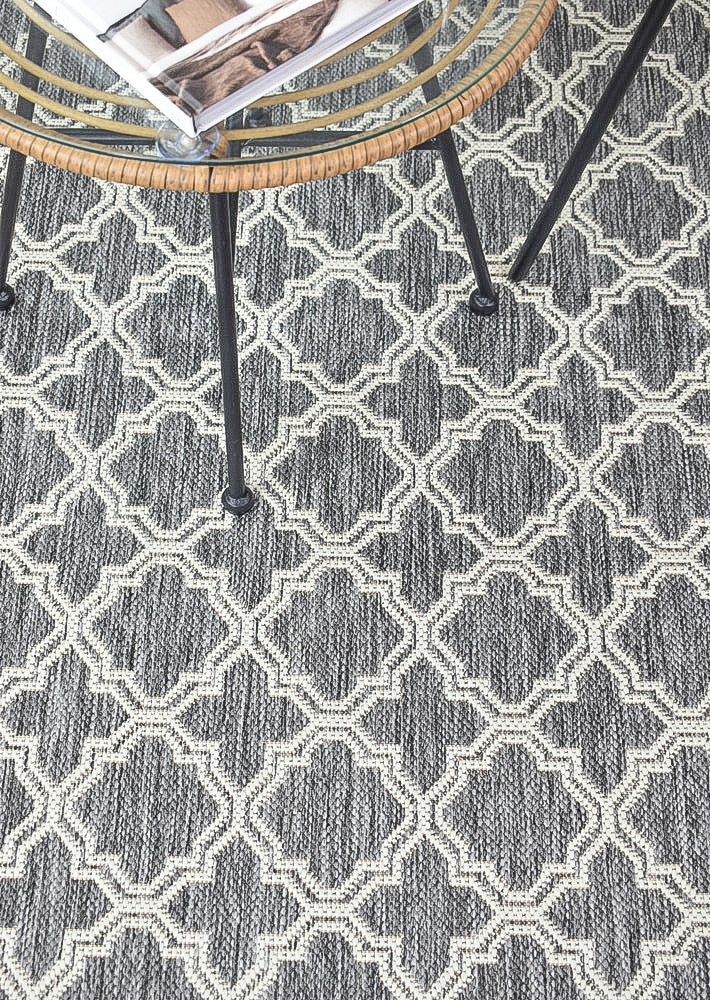 Alaska Light Grey Washable and Non - Slip Rug in Various Sizes 9892 - GU6E
