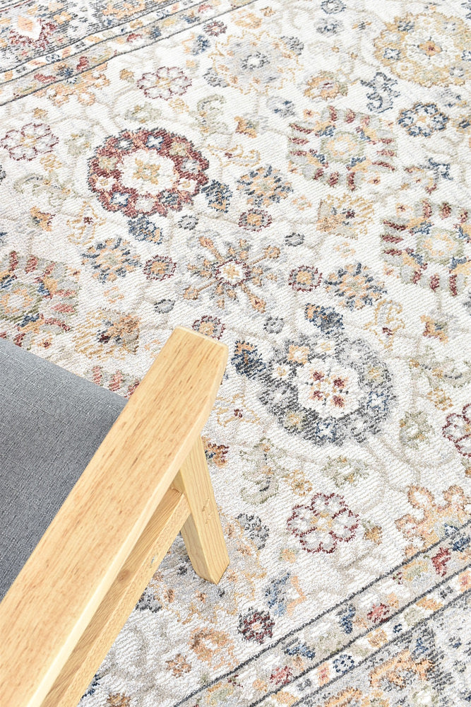 Trendy Medina Polypropylene Cream Rug with Floral Design 0A156A