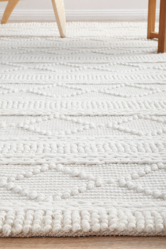 Exquisite Maison Zoe Flatweave Wool Rug with Tribal Pattern