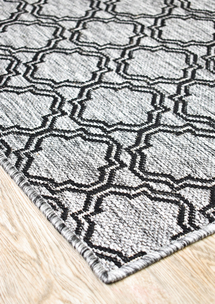 Affordable Alaska Grey Rug - Ideal for Indoors & Outdoors