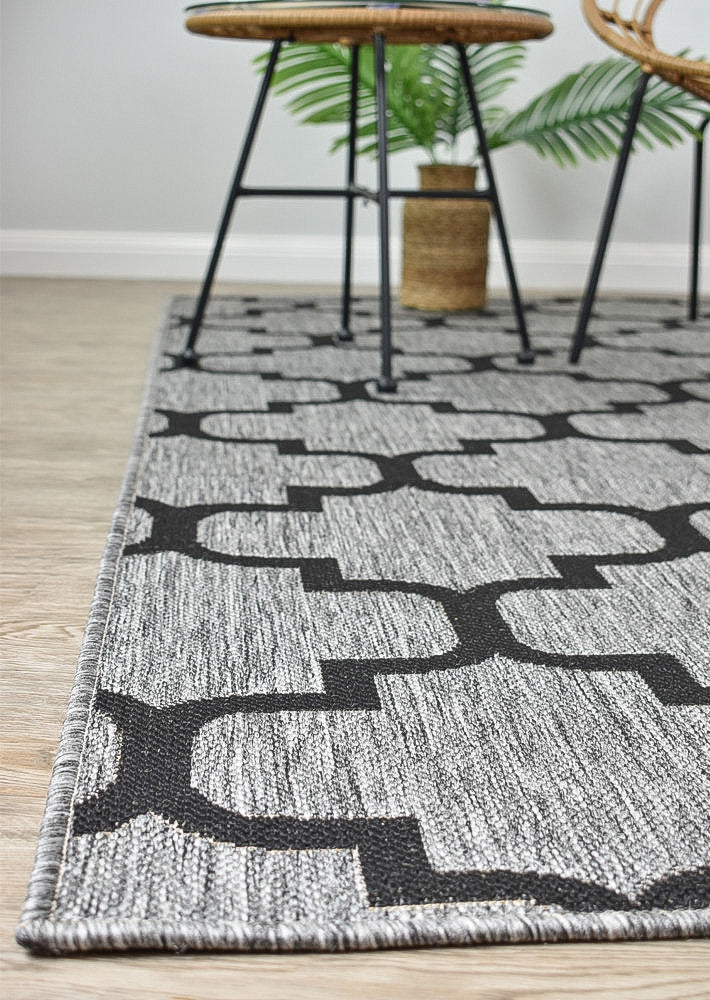 Affordable Alaska Grey Rug - Ideal for Indoors & Outdoors