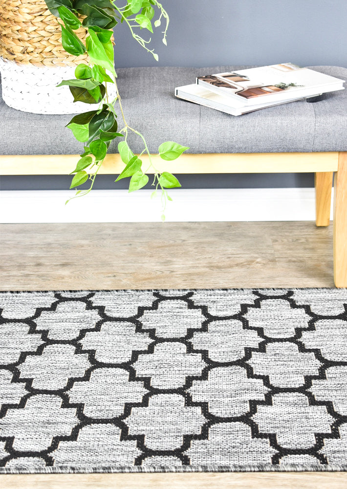 Affordable Alaska Grey Rug - Ideal for Indoors & Outdoors