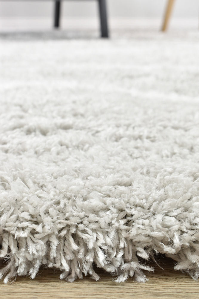 Cobi Soft and Stylish Light Grey Machine - Made Rug 8741A
