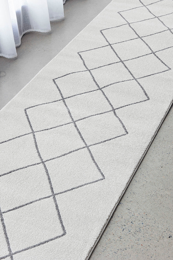 Hot Sale! Paradise Lola Polypropylene Power - Loomed Runner Rug from Turkey