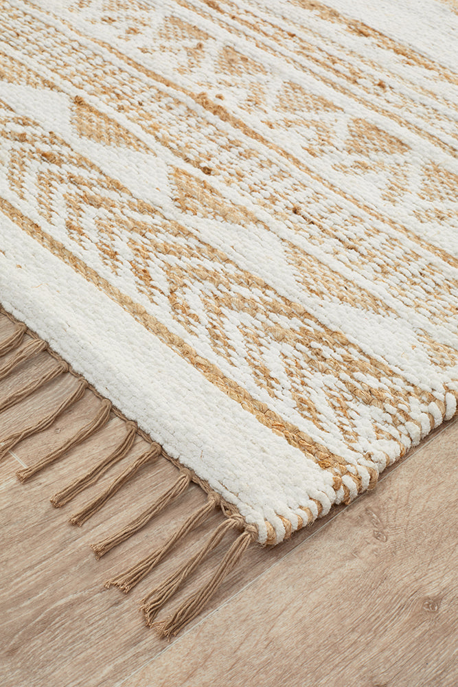 Exclusive Parade 333 White Rug - A Must - Have!