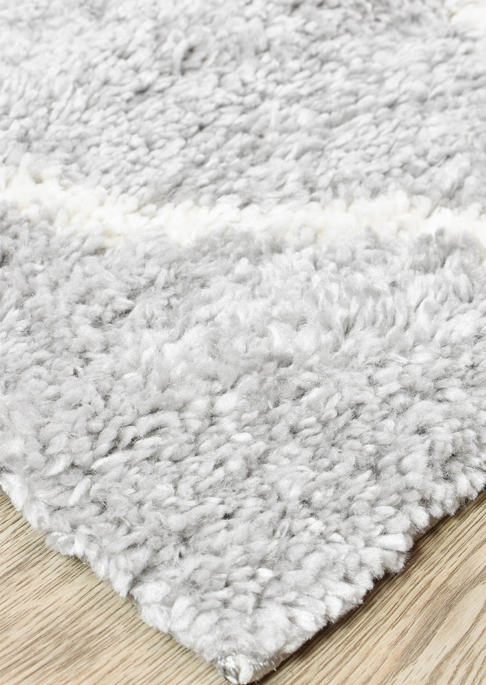 Grey Palermo Shaggy Machine-Made Rug 1562A - Easy Care and Stylish Home Addition