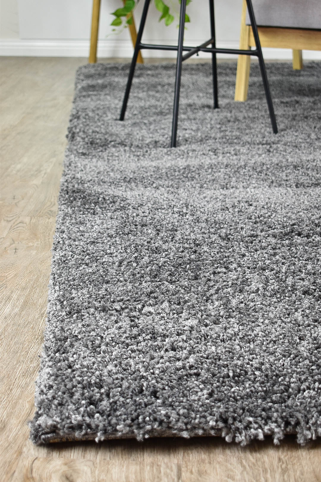 Stylish Palma Anthracite Polypropylene Rug with Soft and Dense Pile