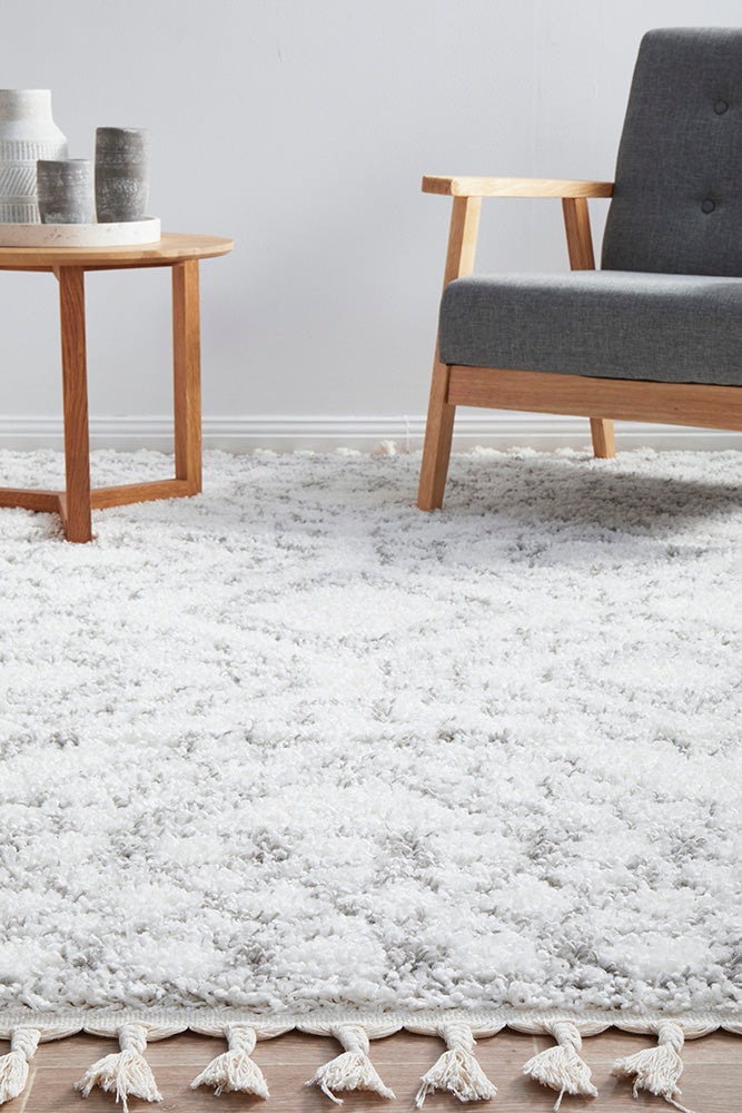 Hot Sale! Stunning Casablanca Fez White Polypropylene Rug for Home Decor
