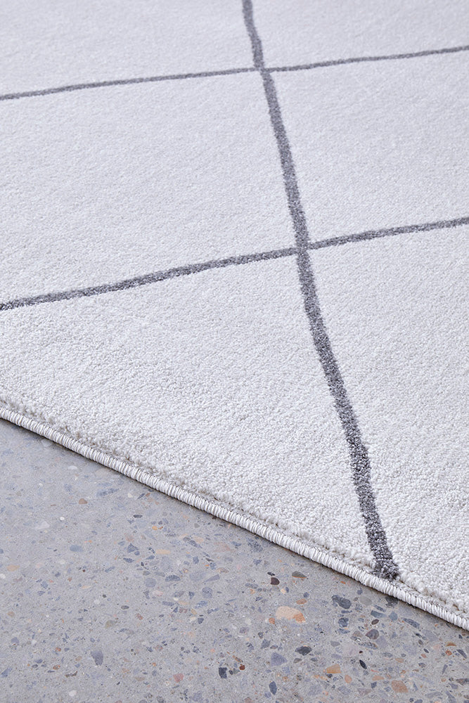 Hot Sale! Paradise Lola Polypropylene Power Loomed Rug from Turkey with Simple Line Patterns