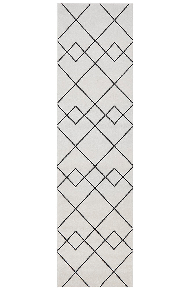 Paradise Diego Polypropylene Power Loomed Runner Rug with Diamond Pattern