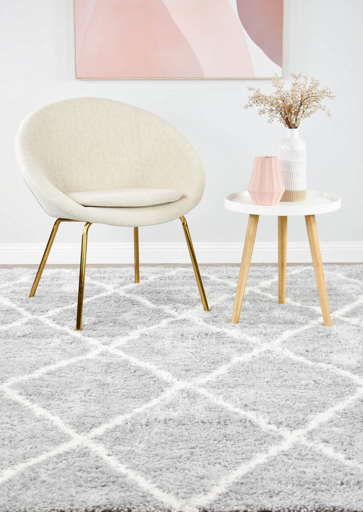 Grey Palermo Shaggy Machine-Made Rug 1562A - Easy Care and Stylish Home Addition