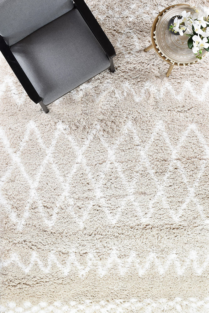 Stylish Cobi Beige 8746A Rug with 60mm Thick Pile