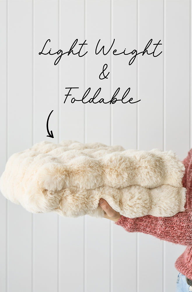 Machine-Washable Bubble Natural Round Rug: Luxury and Whimsy Combined