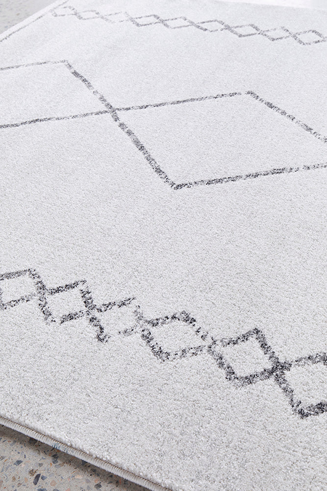 Turkey-Powered Loomed Paradise Kylie Rug with 10mm Soft Pile