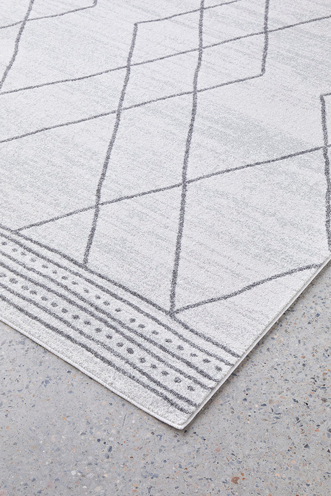 Light-Toned Modern Paradise Gina Rug from Turkey