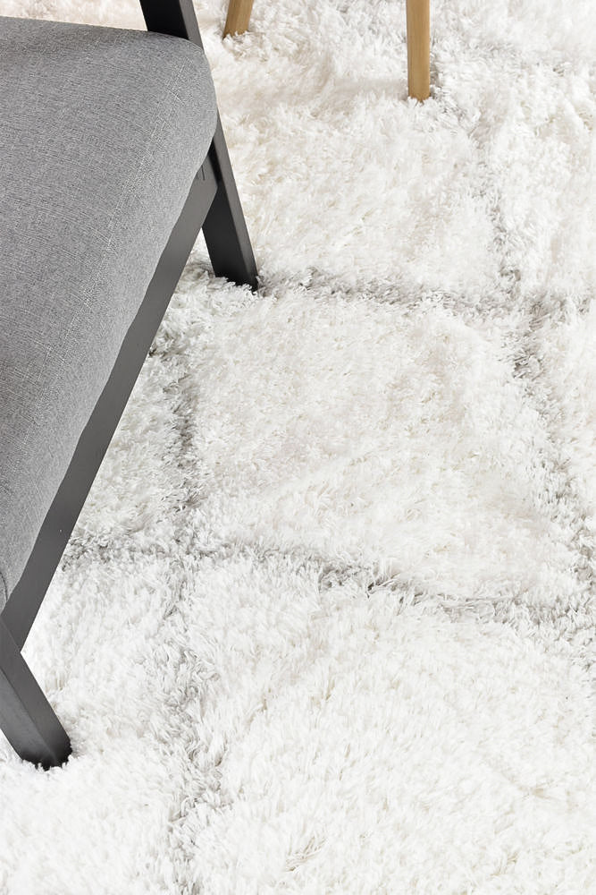Cobi Ultra-Soft White Rug 8744A with Thick Pile