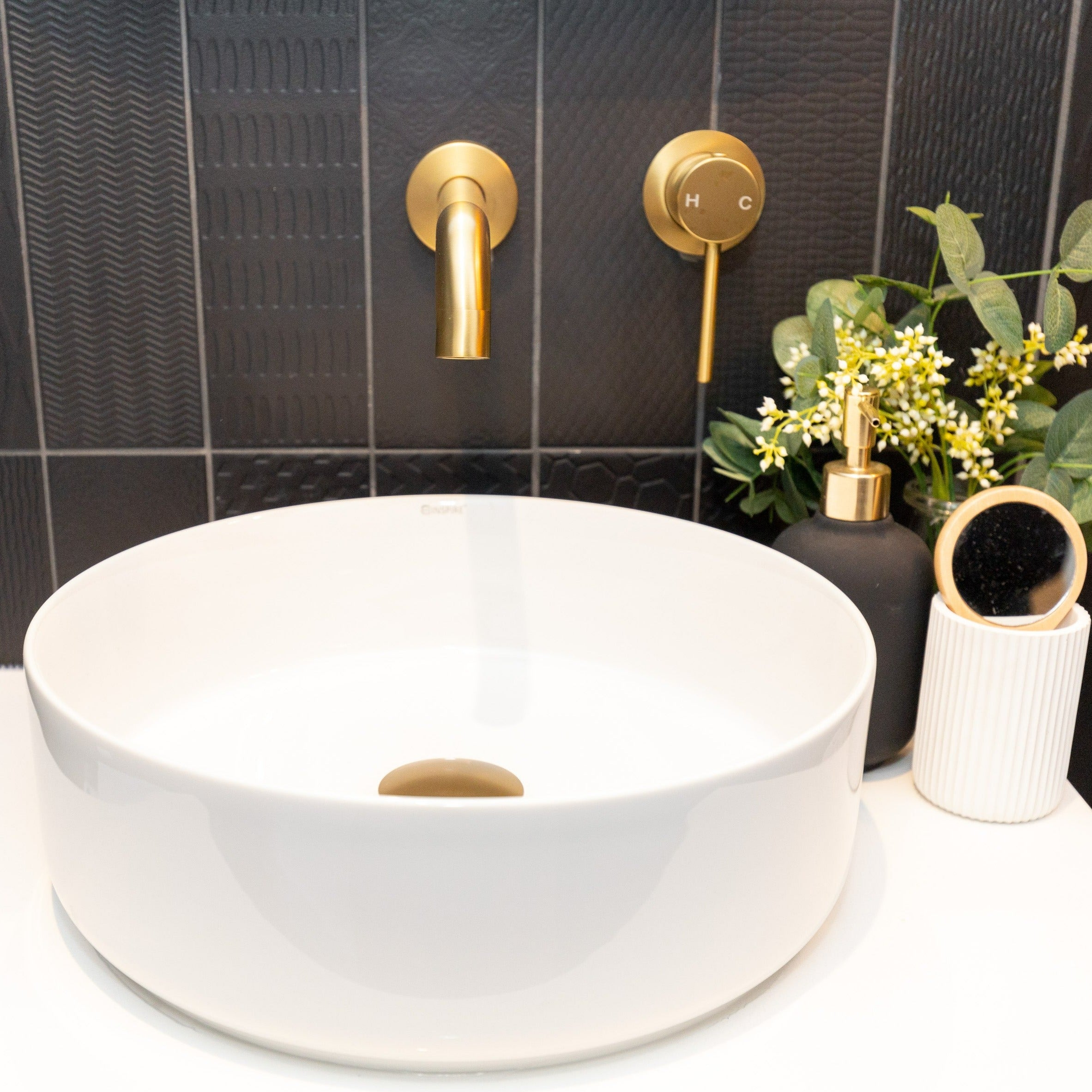 Hot Sale! Pentro Round Bath Spout with Brushed Yellow Gold Finish for Modern Bathrooms