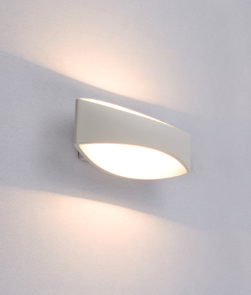 CANNES: Stylish Matte White LED Curved Wall Light for Interior