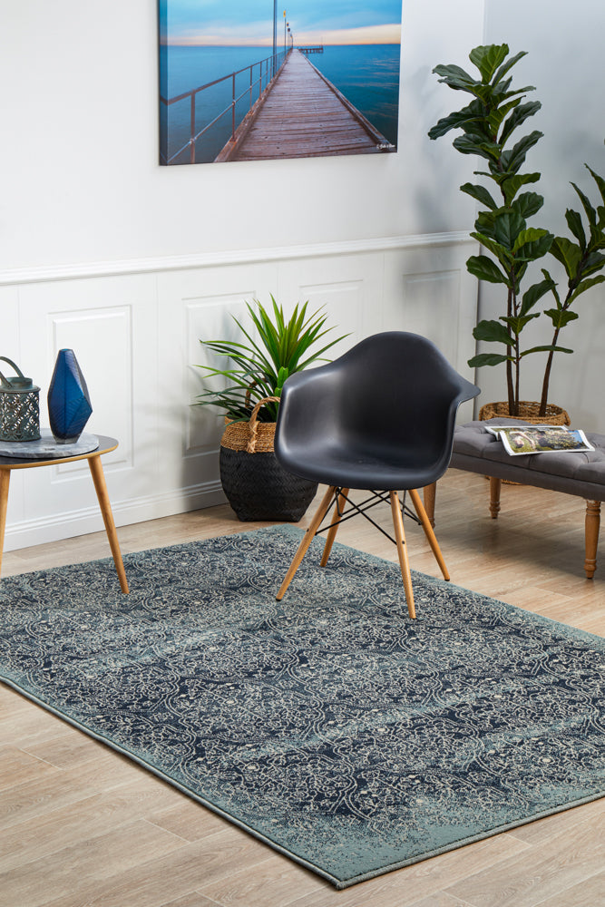 Oxford Edge Traditional Denim Rug - Captivating Design!