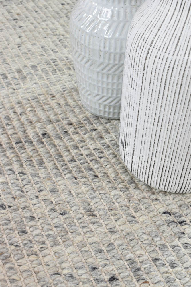 Luxurious Parko Ivory Grey Wool and Viscose Hand - Woven Rug