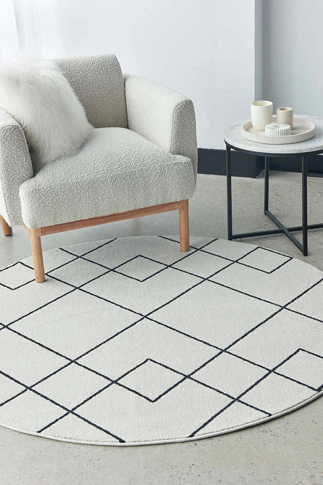 Paradise Diego Round Rug with 10mm Power Loomed Pile and Modern Diamond Pattern