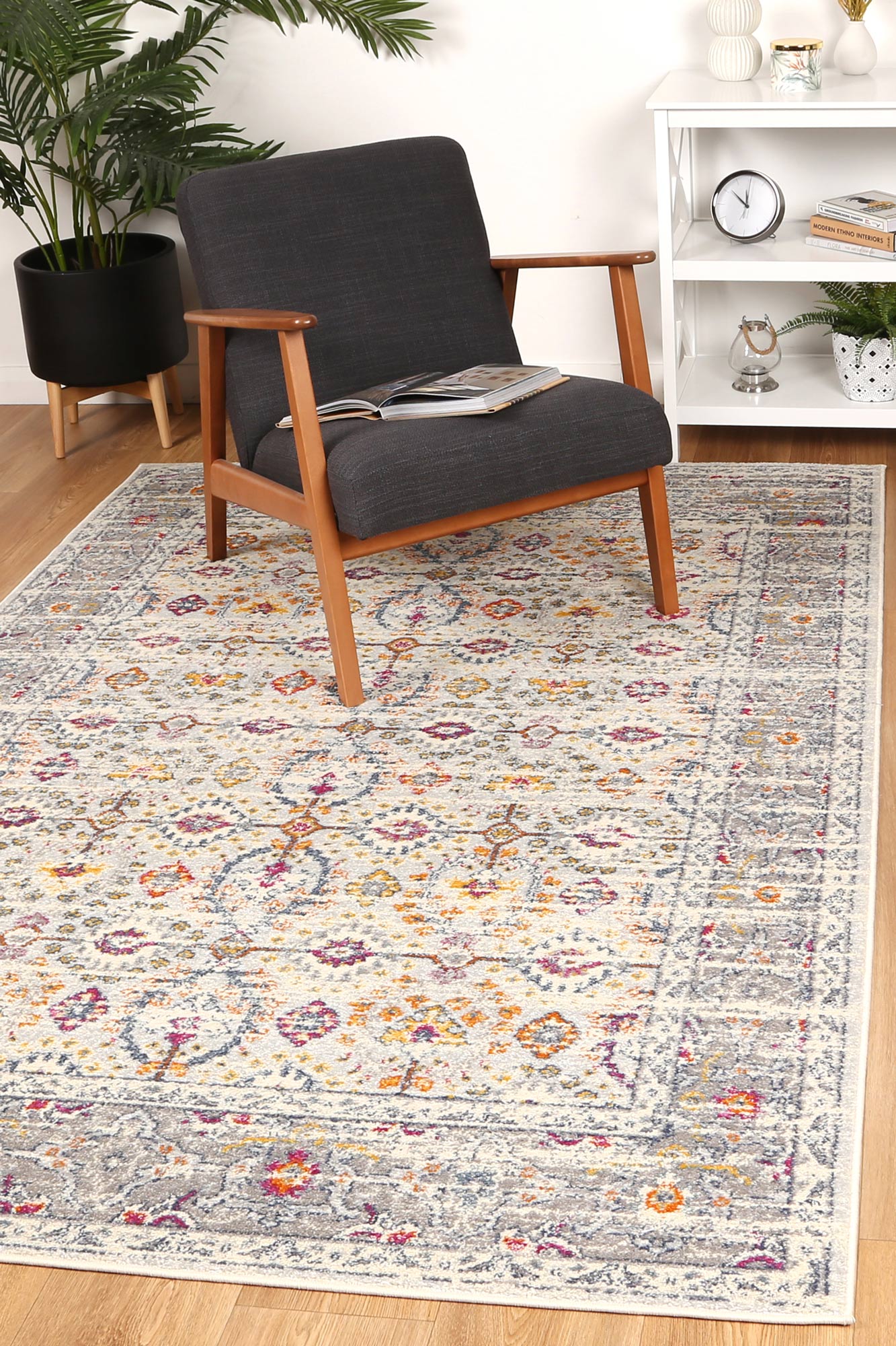 Palermo Nerium Durable Power - Loomed Cream Rug with Traditional Sunset Colors