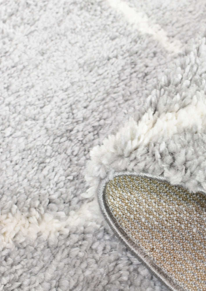 Grey Palermo Shaggy Machine-Made Rug 1562A - Easy Care and Stylish Home Addition