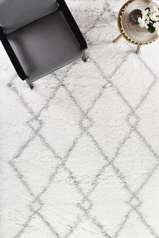 Cobi Ultra-Soft White Rug 8744A with Thick Pile