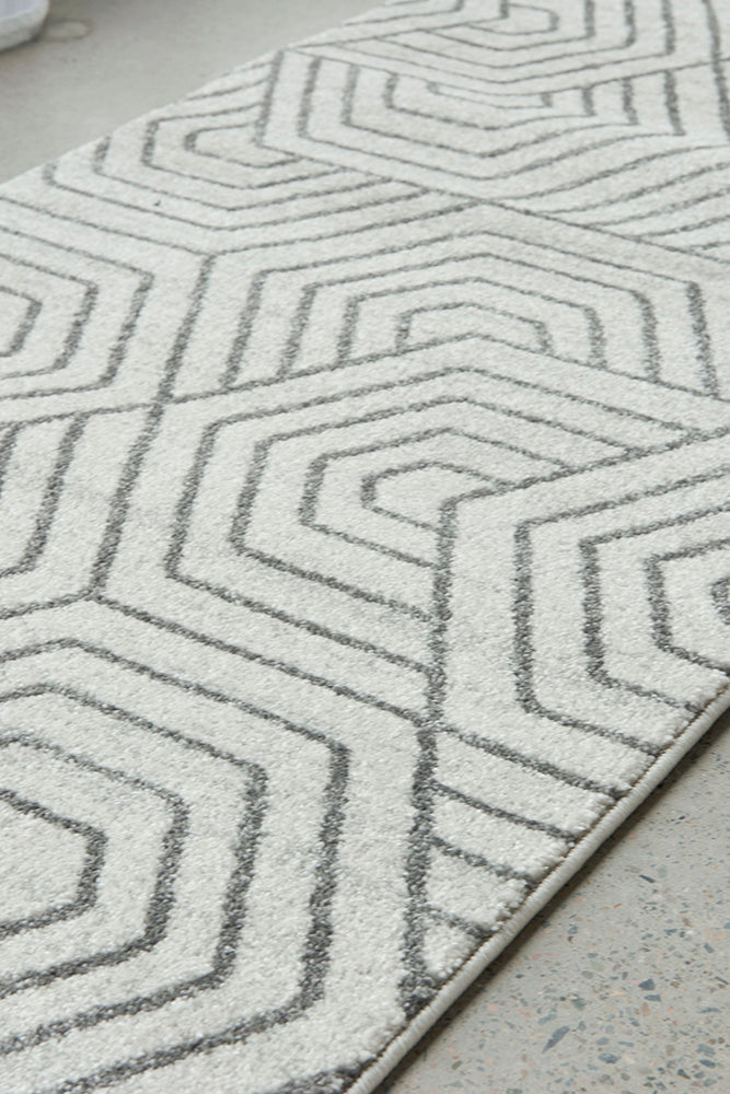 Turkish Paradise Esther Power - Loomed Polypropylene Runner Rug