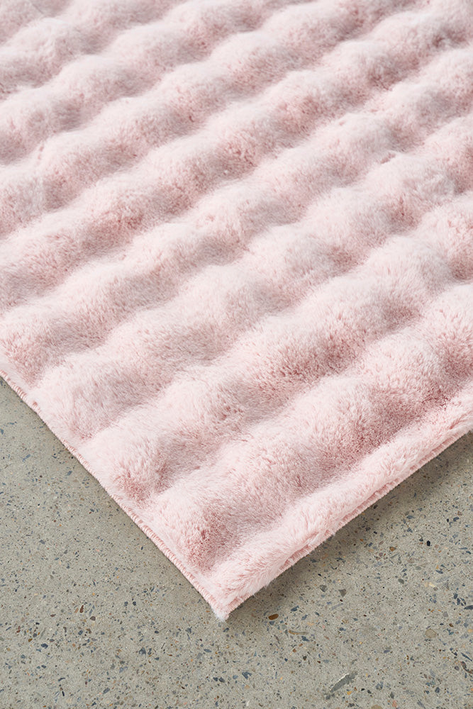 Limited-Time Offer! Machine-Washable Bubble Blush Area Rug for Cozy Spaces