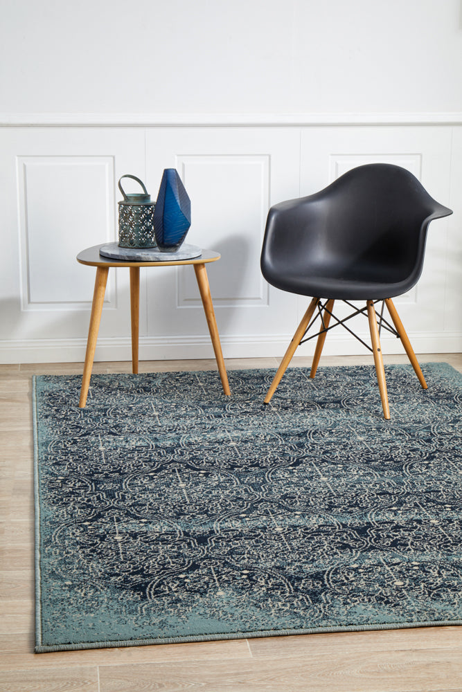 Oxford Edge Traditional Denim Rug - Captivating Design!